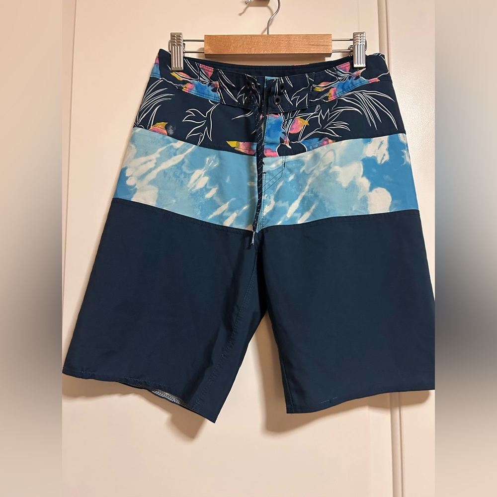 🌊☀️Billabong Beach Blue Floral Surf Swim Board Shorts⛱️🐚